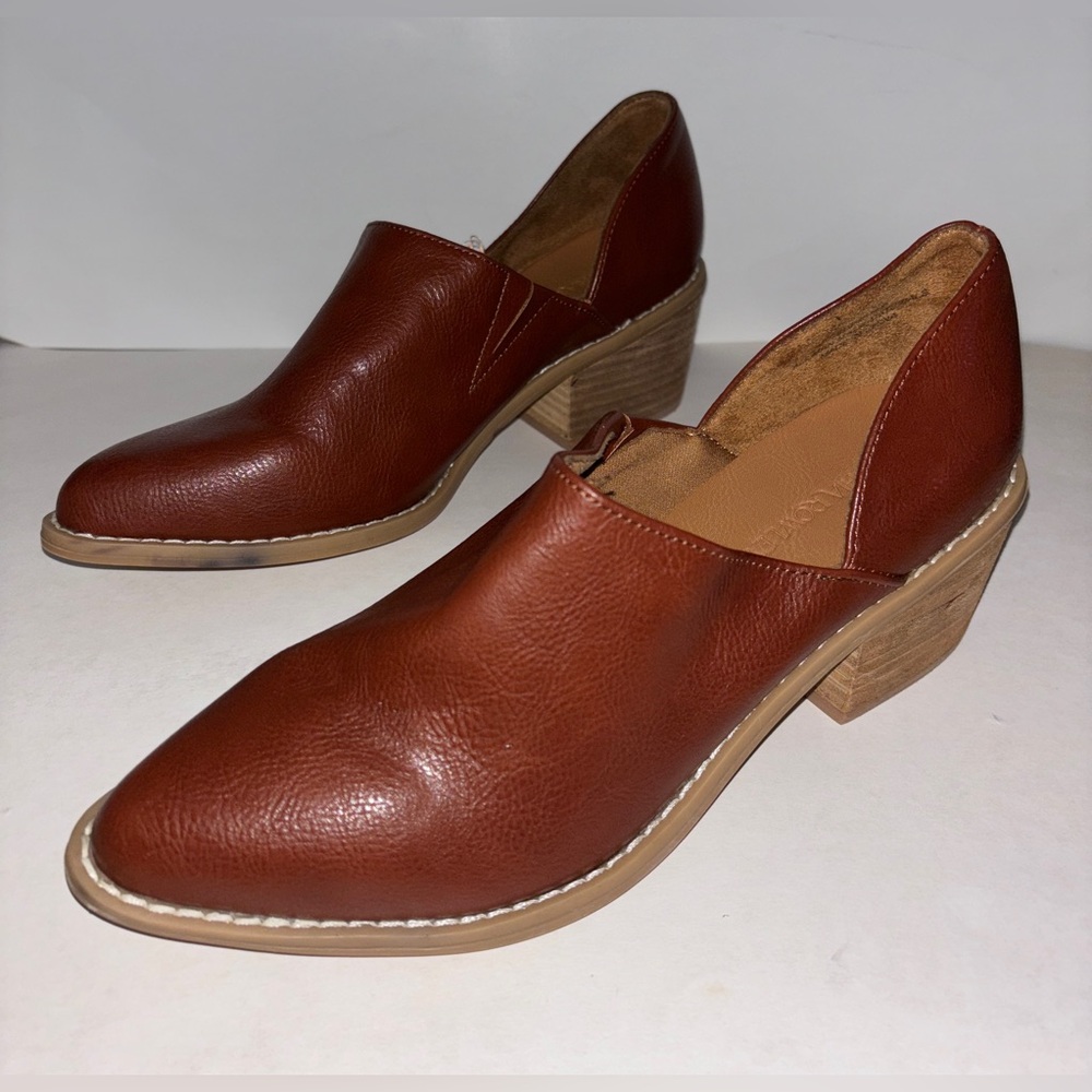 Cynthia Rowley Eddie‎ Faux Leathered Pointed Toe Women 9.5 Shoes Career Work